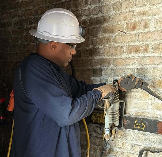 Citizen Newspaper reports: ComEd Crew Leader Finds Career That Changes His Life
